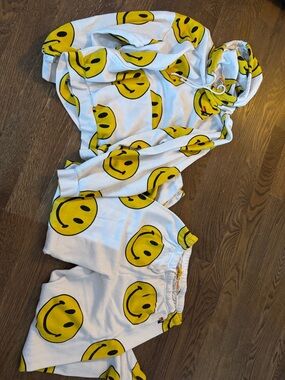 Aviator Nation White Sweatpants & Hoodie Set with Yellow Smiley Faces